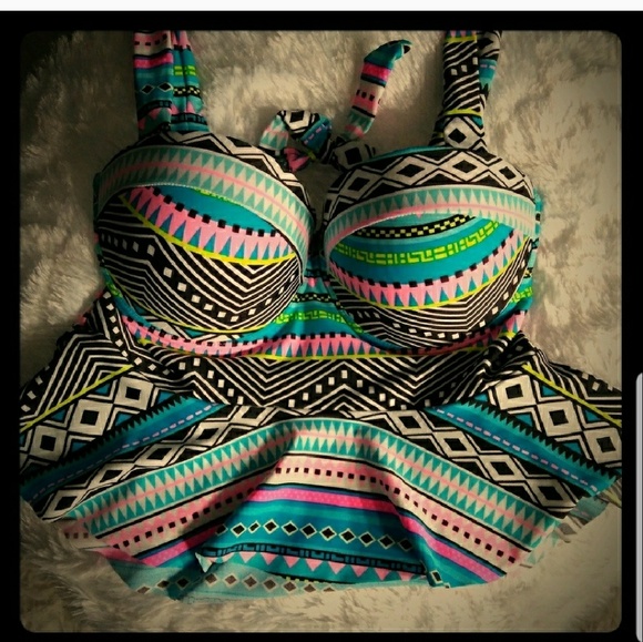 Repost!! PEPLUM TANKINI TOP! - Picture 1 of 2